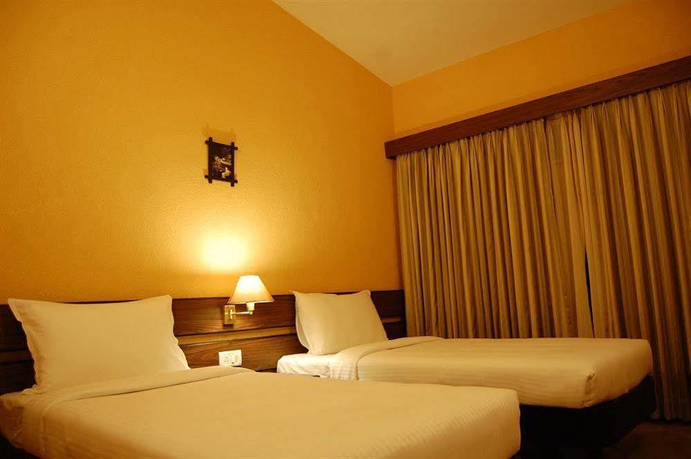 Green Pastures - A Hill Country Resort Kodaikanal Exteriör bild